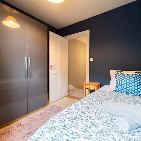 Townside Nest Dingle