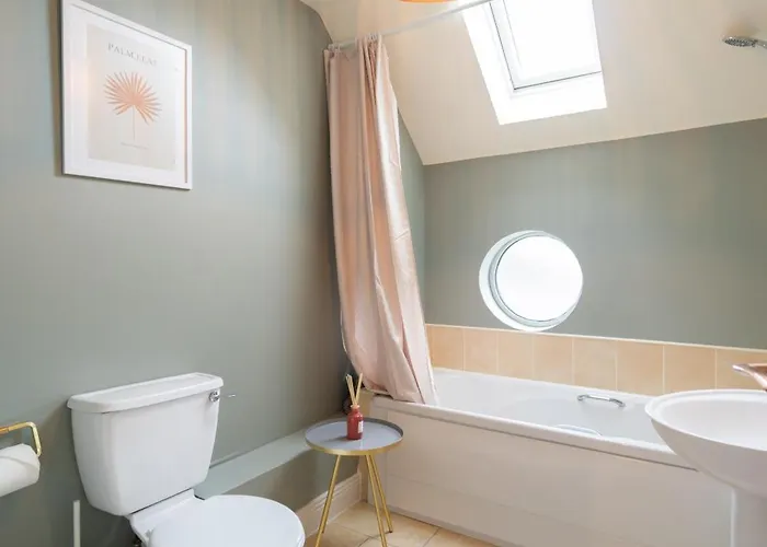 Townside Nest 度假居 丁格尔